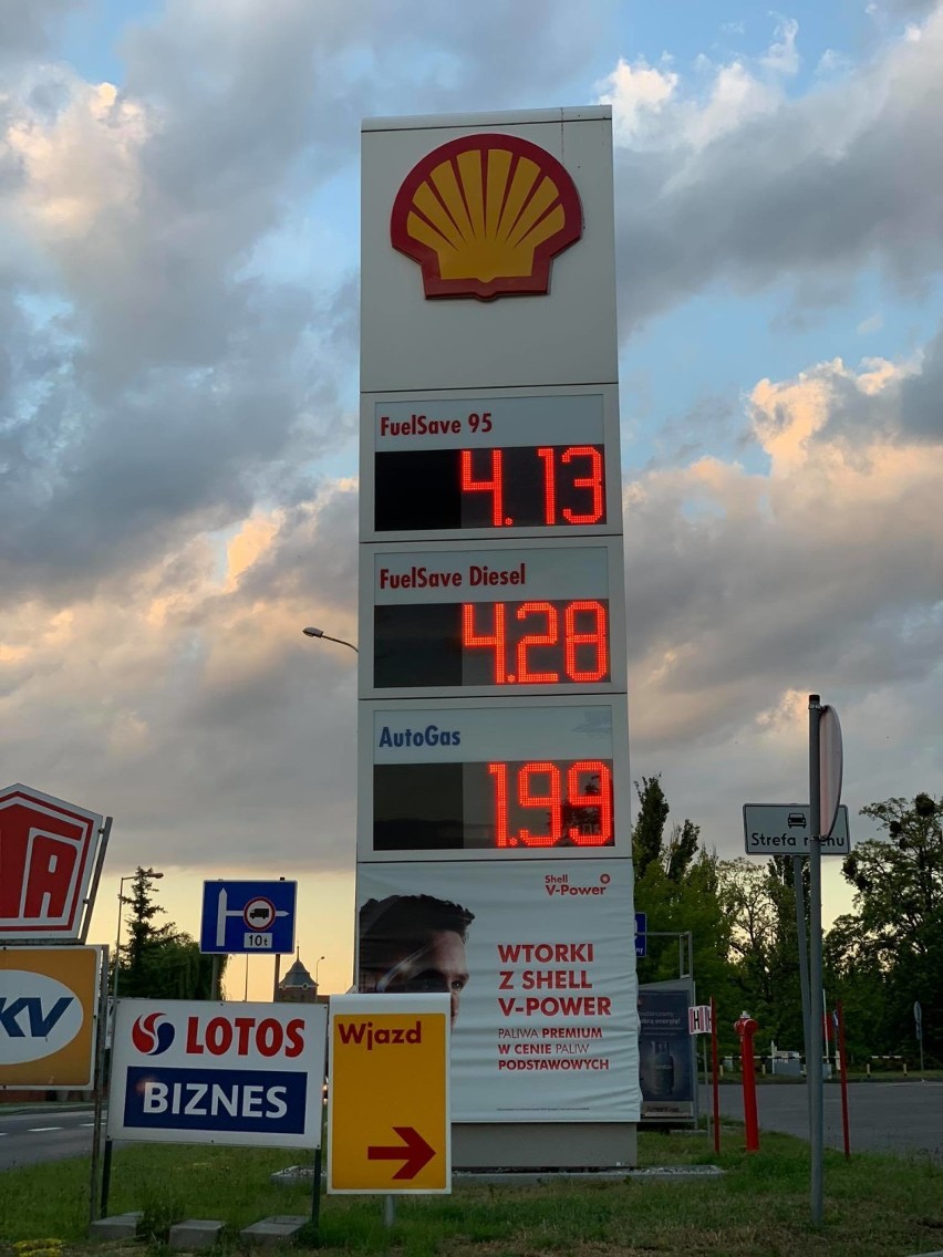 Ceny paliw idą w górę! Sprawdź za ile zatankujesz auto w naszym mieście! [GALERIA]