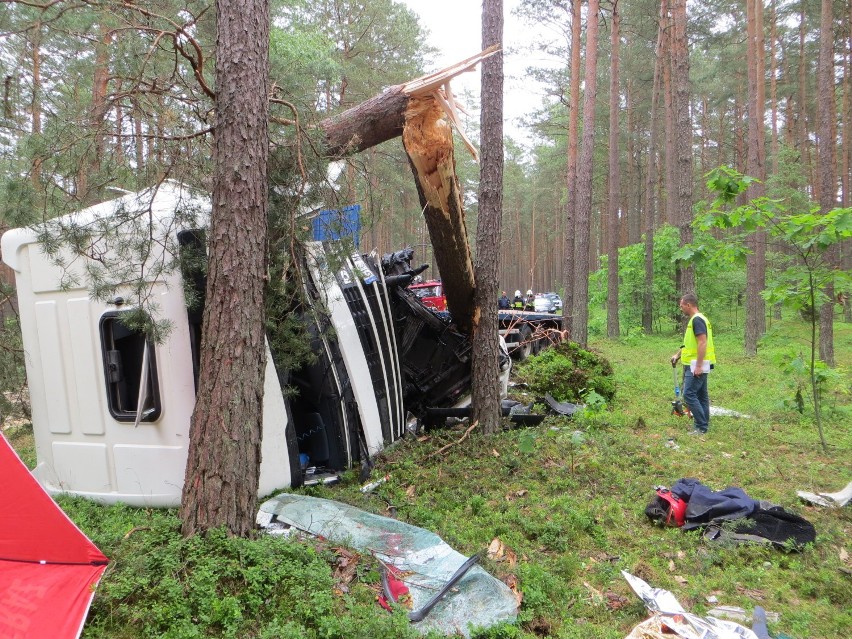 Gmina Osieczna: W wypadku zginął kierowca