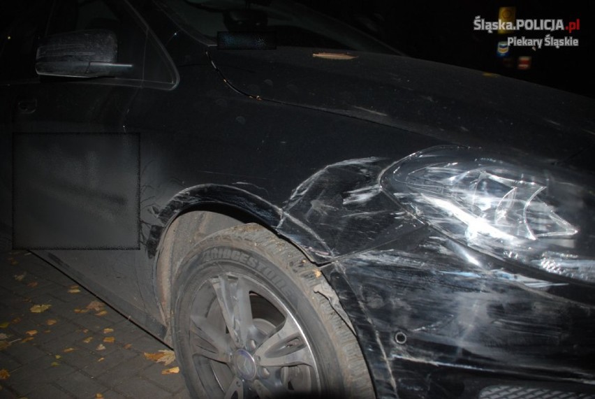 Piekary Śląskie: Kierowca mercedesa staranował siedem samochodów... i odjechał. Zareagował świadek