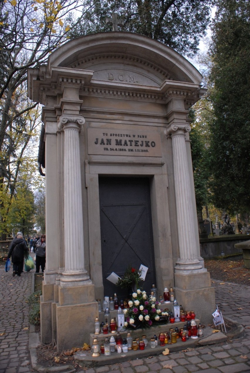 To grobowiec malarza Jana MATEJKI (1838-1893). Był nie tylko...