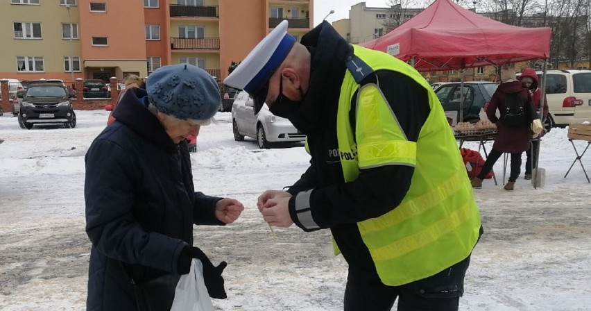 Policjanci spotkali się z seniorami w Piotrkowie