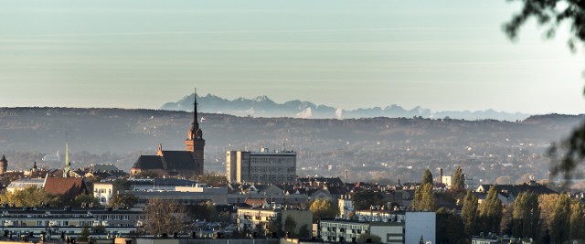 Paweł Ścieński sfotografował Tarnów z widokiem na Tatry rano w drodze do pracy