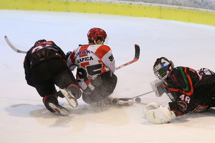 Hokej. Cracovia oddala się od tytułu