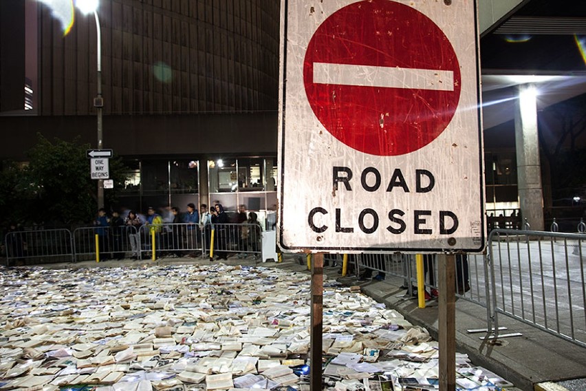 W ramach nocy muzeów zamknęli jedną z ulic w Toronto....