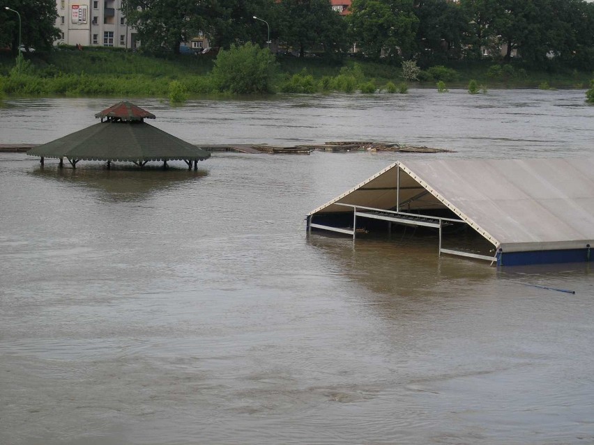 Wrocław: Most Trzebnicki, Różanka (ZDJĘCIA)