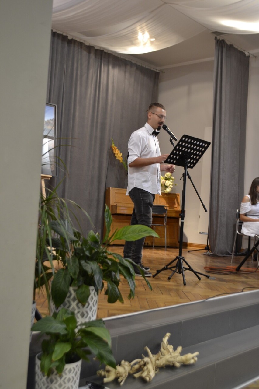 Promocja tomiku wierszy Beaty Świszcz w Tarnowcu