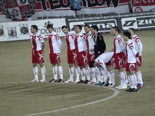 Piłkarze ŁKS-u Łódź grają z Cracovią. Zapraszamy do śledzenia ...