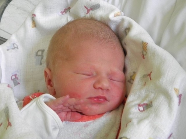 Anatolia Zaleśkiewicz, córka Dominiki i Krzysztofa, urodziła się 11 listopada o godzinie 23. Ważyła 3570 g i mierzyła 59 cm.

Polub nas na Facebooku