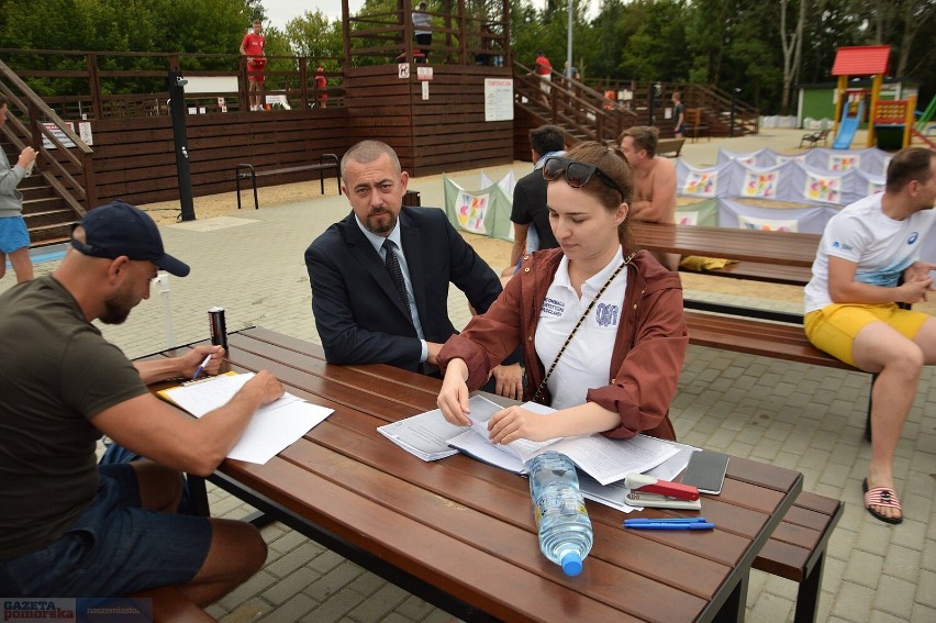 2. edycja Turnieju Siatkówki Wodnej na basenach letnich we...