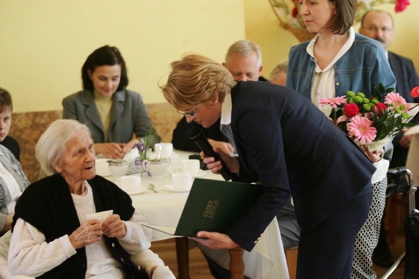Zofia Lech świętowała swoje 100 urodziny w Legnicy (ZDJĘCIA)