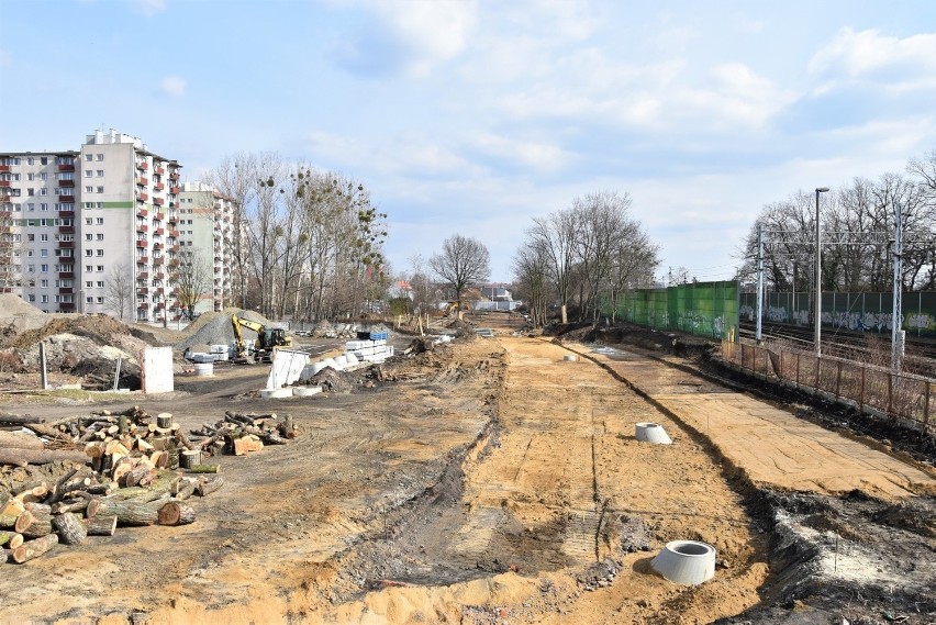 Centrum przesiadkowe Opole Zachodnie. Tutaj miasto obecnie...