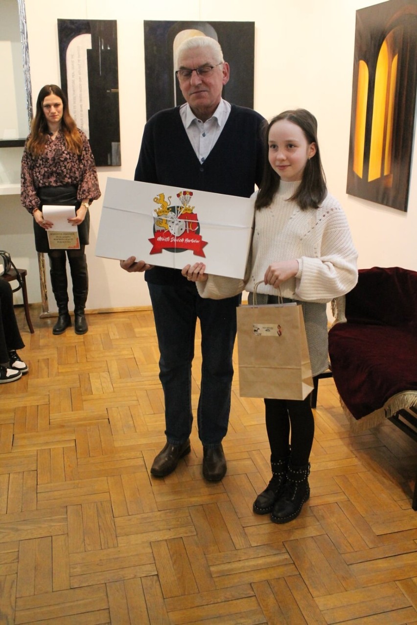 Nagrodzeni w konkursie  "Rodzinne historie" w muzeum w Zduńskiej Woli 