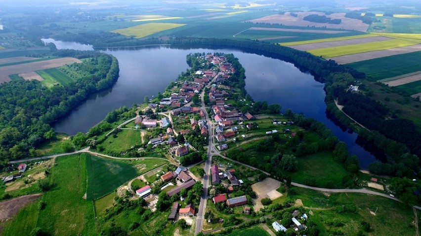 Wysoka z lotu ptaka prezentuje się zjawiskowo.