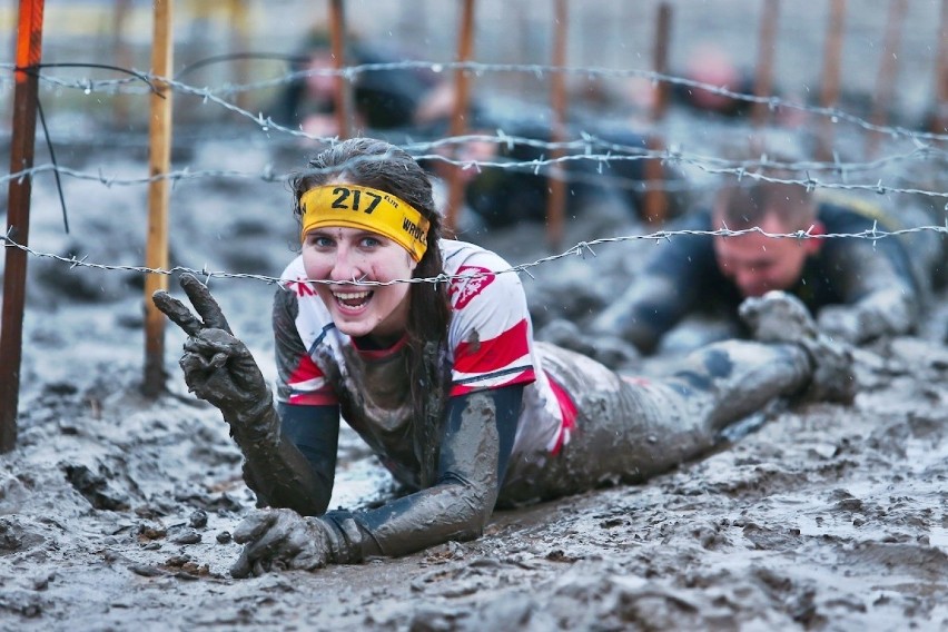 W błocie, w deszczu, zlani potem... Oto Runmageddon 2020 Wrocław. Zobacz zdjęcia z imprezy!