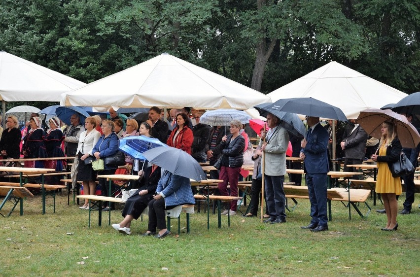 Pogoda lubi płatać figle. Przez całe lato rolnicy z regionu...