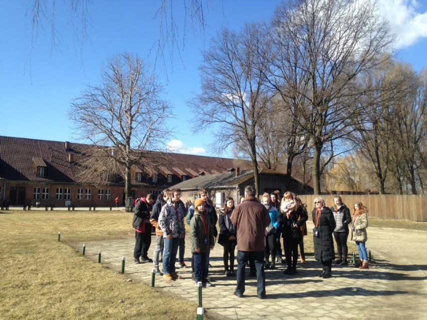 Uczniowie z Wręczycy w Auschwitz-Birkenau [ZDJĘCIA] 