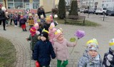 Dzieci ze Słoneczka powitały wiosnę w Sławnie. Zdjęcia