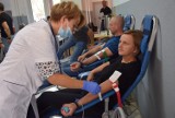 Akcja honorowego oddawania krwi. Sieradzanie dla sieradzan. Oddano 14 litrówZDJĘCIA