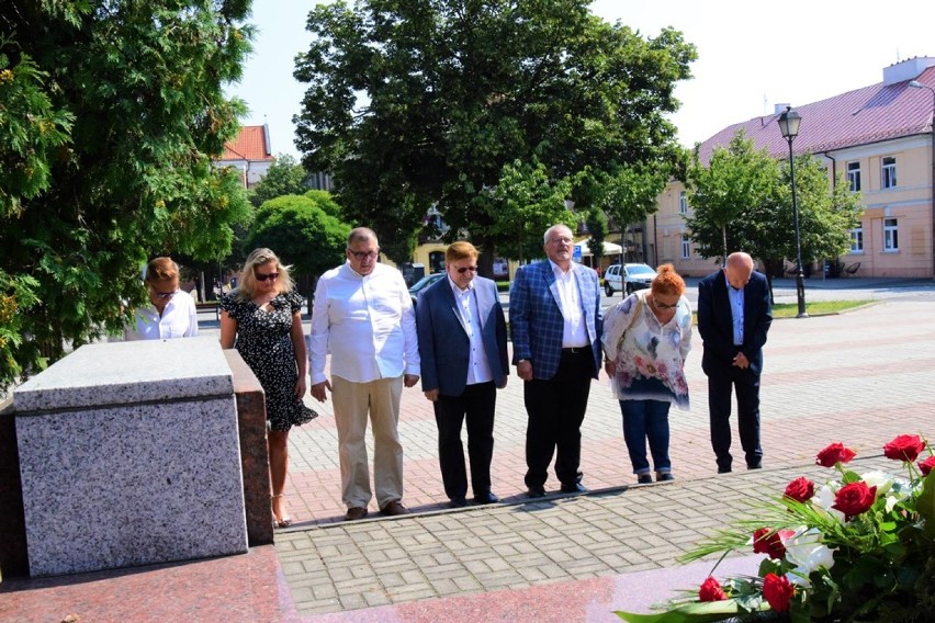 Burmistrz i radni uczcili datę 15 sierpnia [ZDJĘCIA] 