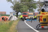 Wypadek w Konstantynowie (Kujawsko-Pomorskie). Autokar wypadł z drogi, 2 osoby nie żyją, 16 jest rannych [zdjęcia]