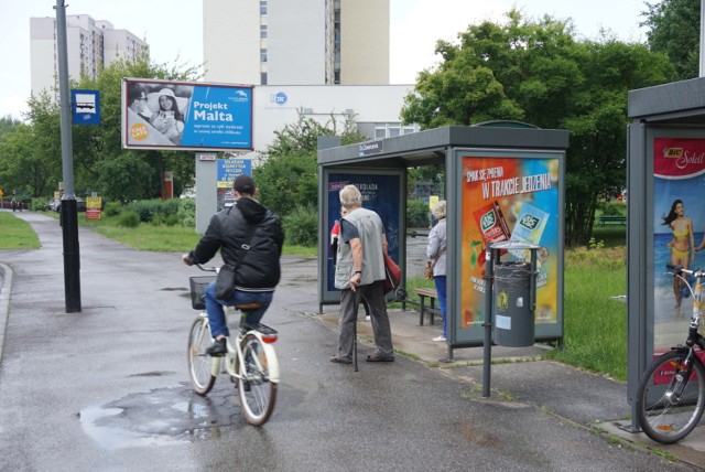 Ścieżka rowerowa ma być poprowadzona za wiatą