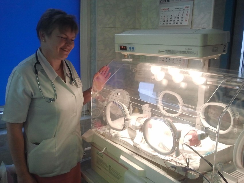 Doktor  Dorota Sysło-Żurek, ordynator oddziału neonatologii...