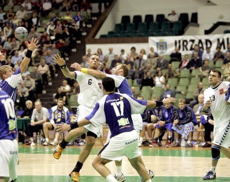 Grzegorz Tkaczyk (w białej koszulce) może być jedną z gwiazd mistrzostw - Fot. A. Szozda