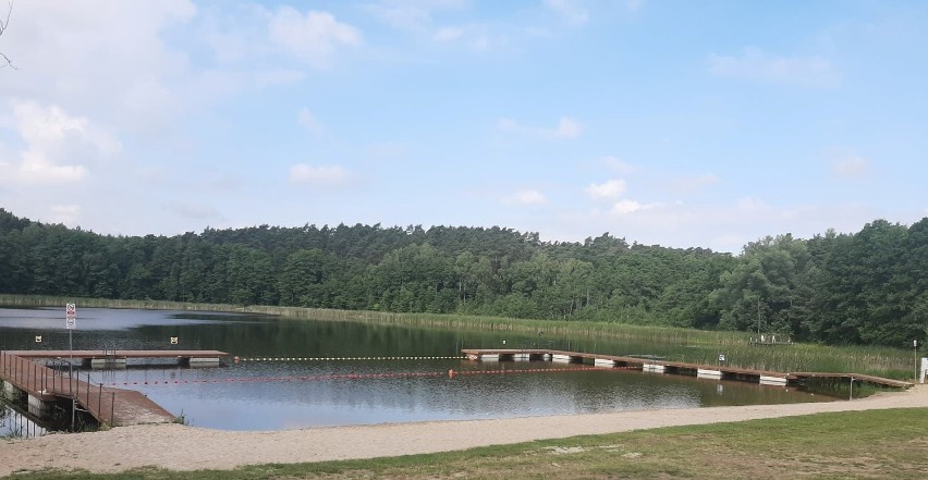 - długość linii brzegowej - 60 metrów
- sezon trwa od 1...