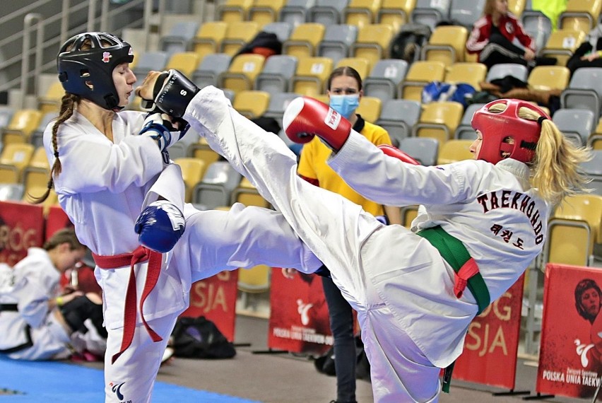 Posypały się medale w Krakowskim Centrum Taekwondo na Polish Open Cup [ZDJĘCIA]