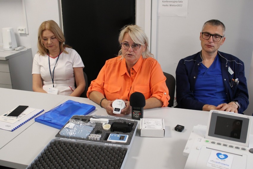 Nowe urządzenia medyczne dla szpitala w Wieluniu od Fundacji Dla Zdrowia 