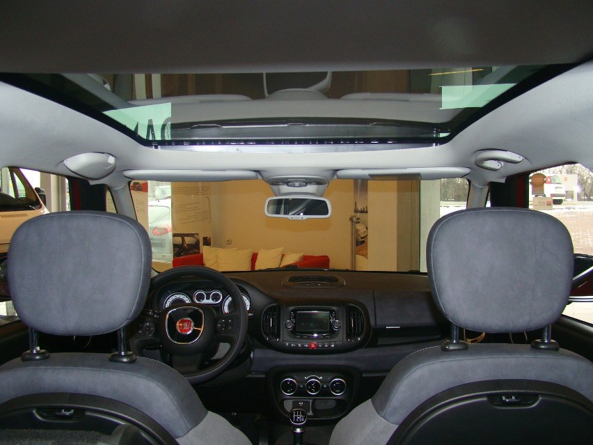 Kalisz: W weekend Drzwi Otwarte w salonie Fiata. Pokażą najnowszy model 500 L. ZDJĘCIA
