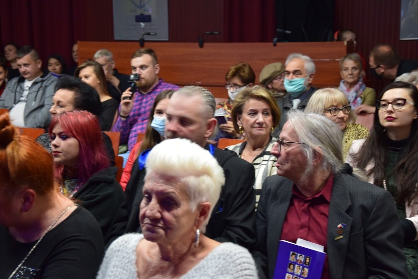  „Nic nie jest na zawsze” to najnowszy tomik wierszy skierniewickich poetów