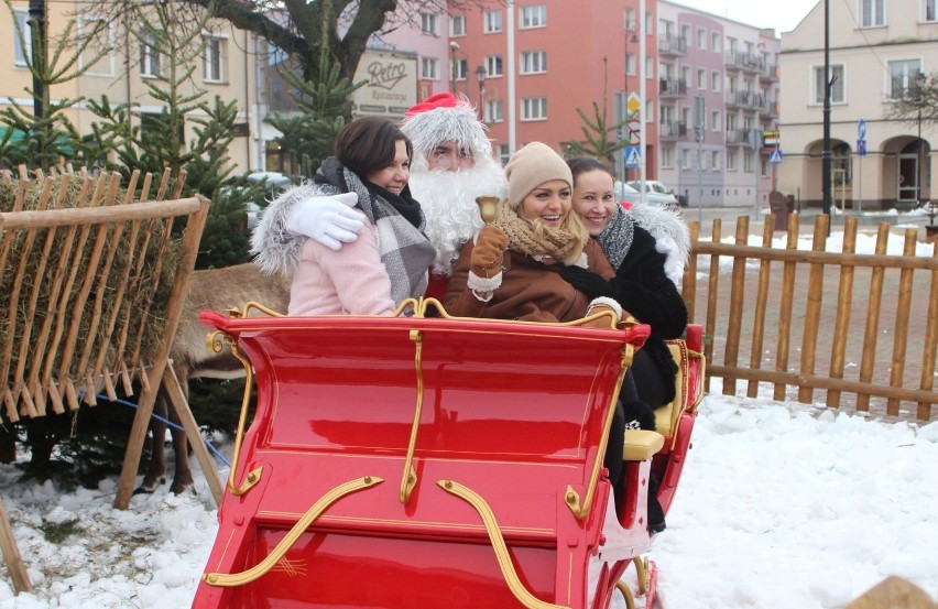 Mikołajki miejskie wystartowały. Po godzinie 10 pierwsza...