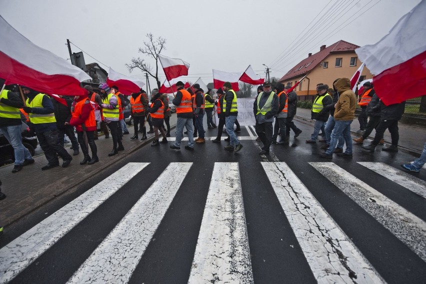 Droga krajowa nr "6" w Malechowie była w czwartek cyklicznie...