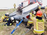 Wypadek kilku samochodów w Jasienicy. Strażacy ruszyli na pomoc. Na szczęście to tylko ćwiczenia