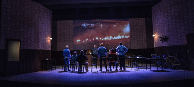 NOC TEATRÓW

TEATR LUDOWY

Osiedle Teatralne 34, Kraków
Duża Scena

18.00 „Salto w tył”, reż. Maćko Prusak

Scena Stolarnia

19.00 „Otello/Ukraina/Facebook”, reż. Stas Żyrkow

Spektakl gościnny Kijowskiego Akademickiego Teatru „Złote wrota”

Scena Pod Ratuszem, Rynek Główny 1

22.00 „Gdy przyjdzie sen”, reż. Małgorzata Bogajewska

 

Bezpłatne wejściówki do odbioru od 12 czerwca br. w kasach Teatru oraz w Centrum Obsługi Ruchu Turystycznego, ul. Powiśle 11