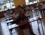 Egzamin gimnazjalny 2019. Szkoła Podstawowa nr 12 w Zduńskiej Woli [zdjęcia]