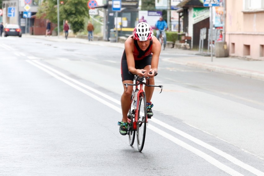 Triathlon Opole 2018. Zawody są rozgrywane na dwóch...