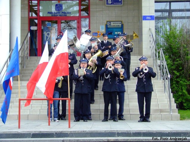 Orkiestra OSP z Sieradza podczas hymnu Polski. Fot. Piotr Andrzejak
