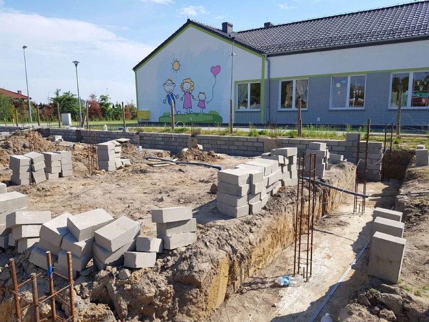 W Zdziechowie trwa budowa szkoły podstawowej