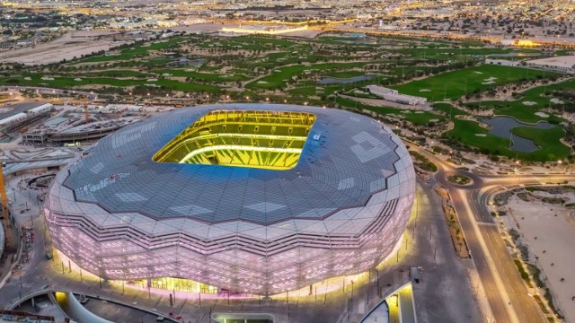 Mundial 2022 będzie wyjątkowy. Po raz pierwszy w historii zostanie rozegrany późną jesienią, a jego gospodarzem będzie kraj arabski. Katarczycy na turniej przygotowali osiem stadionów. Zobacz, jak będą wyglądały areny najbliższych mistrzostw świata.