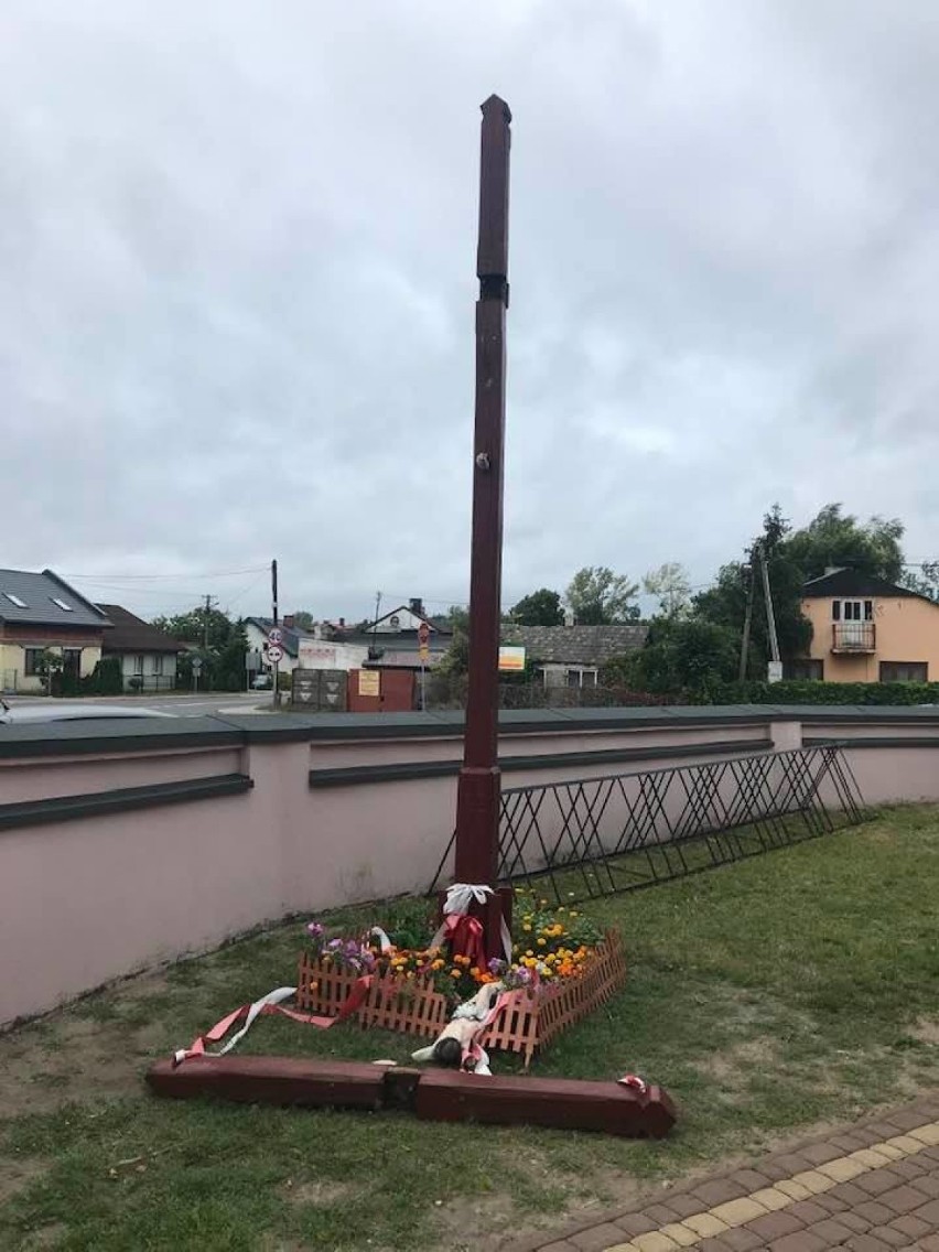 Burza z silnym wiatrem w powiecie poddębickim najwięcej...