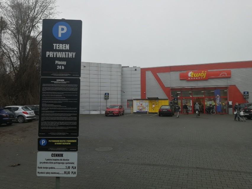 Najdroższe parkingi w Toruniu. Nie masz biletu pod sklepem? Kara nawet 95 zł!