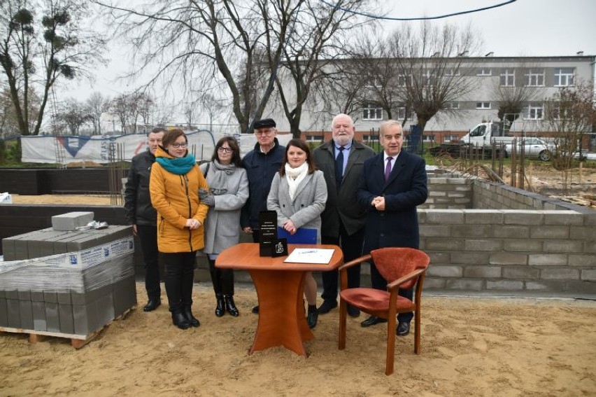 Wmurowano kamień węgielny pod budowę Schroniska dla...