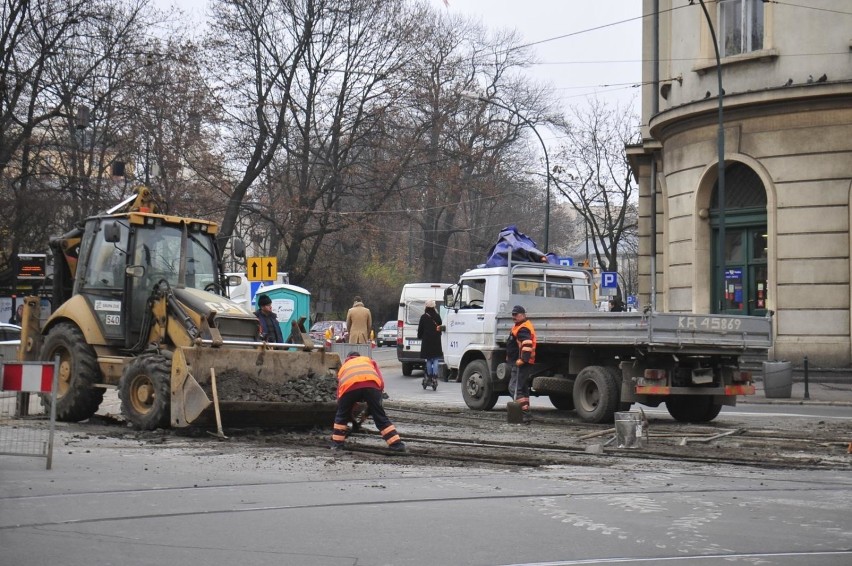 Dobiega końca remont torowiska przy Poczcie Głównej