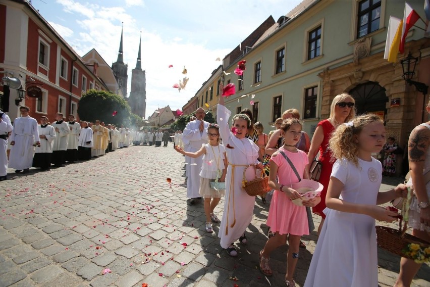 Boże Ciało we Wrocławiu. Jak będą wyglądać procesje w tym roku? Jest decyzja arcybiskupa