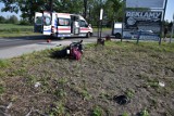 Fatalny wypadek motocyklisty pod Nowym Tomyślem. Ciężko ranny mieszkaniec gminy Nowy Tomyśl zabrany przez śmigłowiec LPR [ZDJĘCIA]