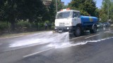 Polewaczki na ulicach Radomia. Myją jezdnie i chłodzą mieszkańców