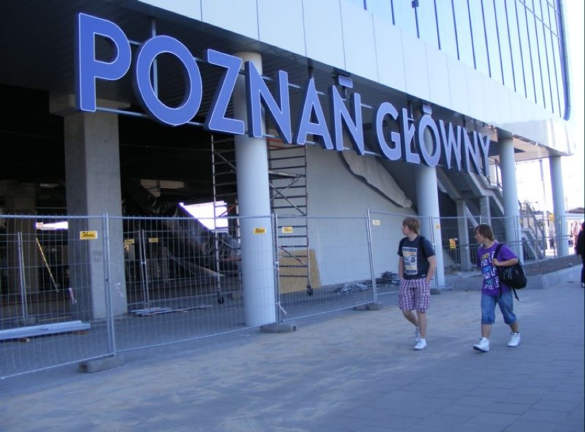 napis Poznań Główny