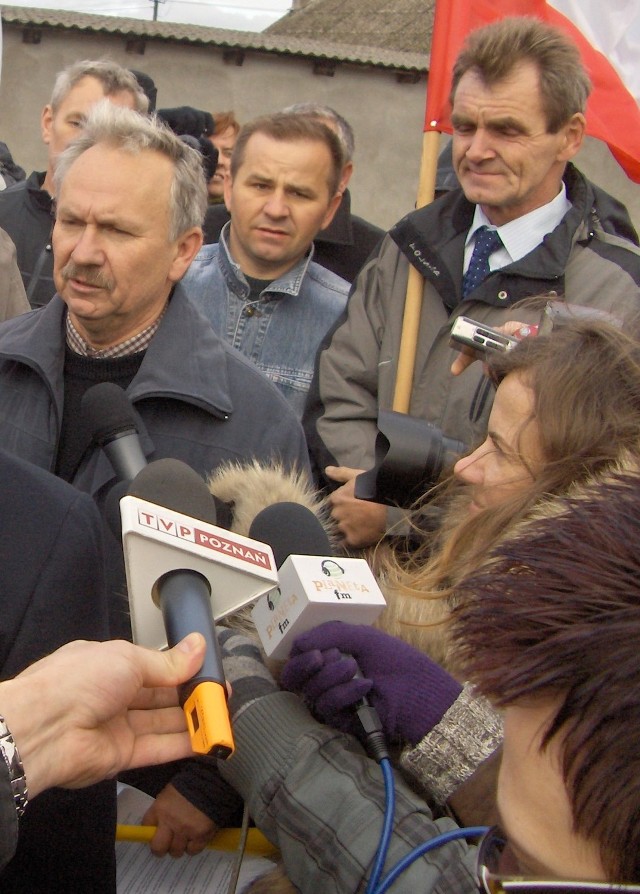 Pracownicy PKS protestowali podczas wizyty premiera Donalda Tuska w Brzeźnie